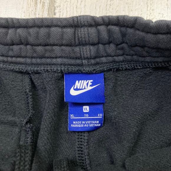 Nike Sweatpants Joggers - Picture 4 of 8